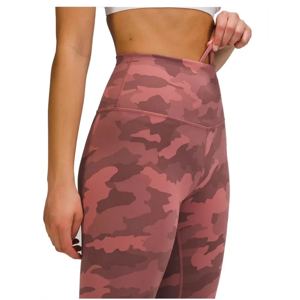 Lululemon Wome's Wunder Train High-Rise Crop 23" - Picture 1 of 5